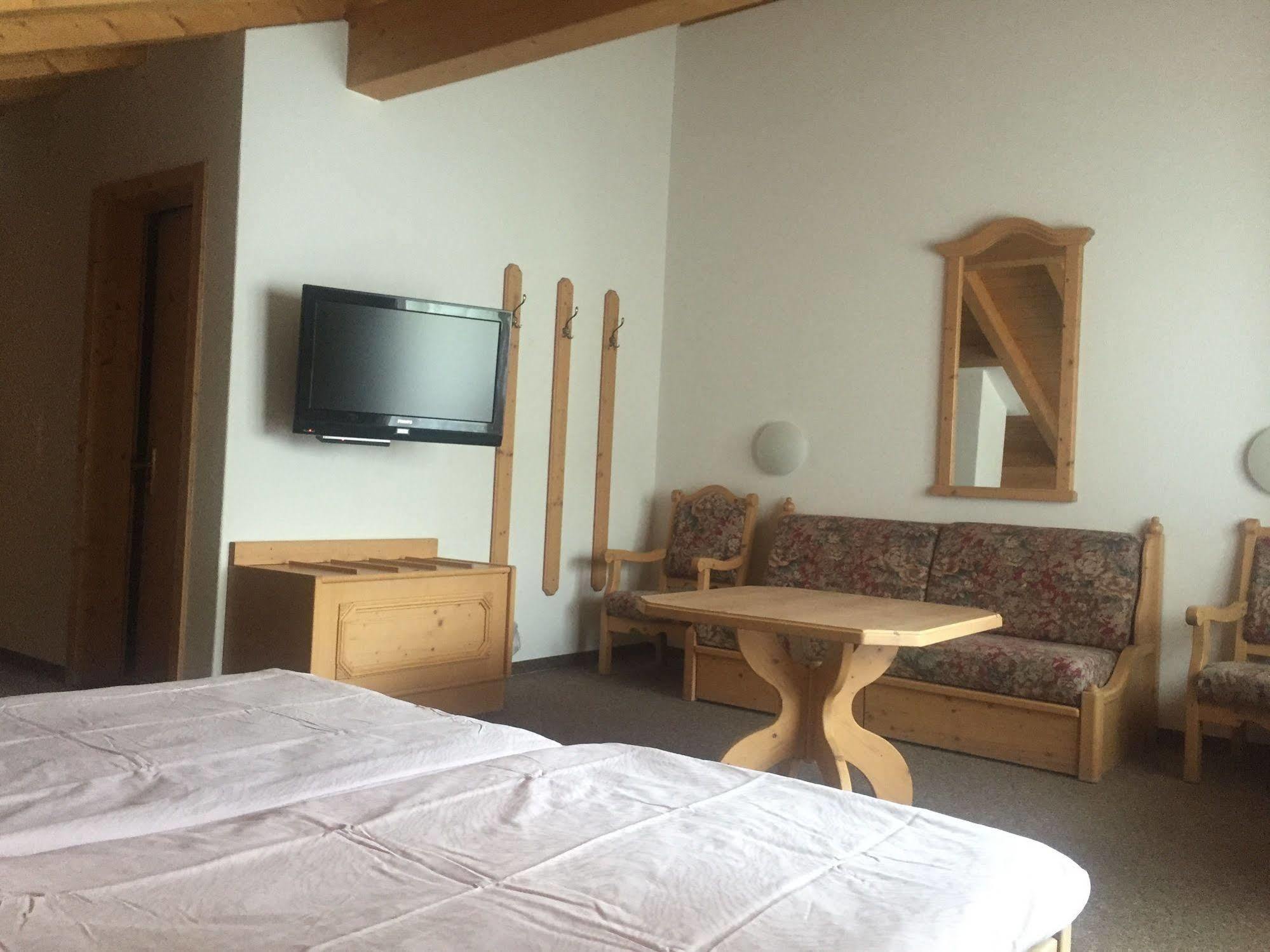 Hotel Solaria Bivio Bagian luar foto